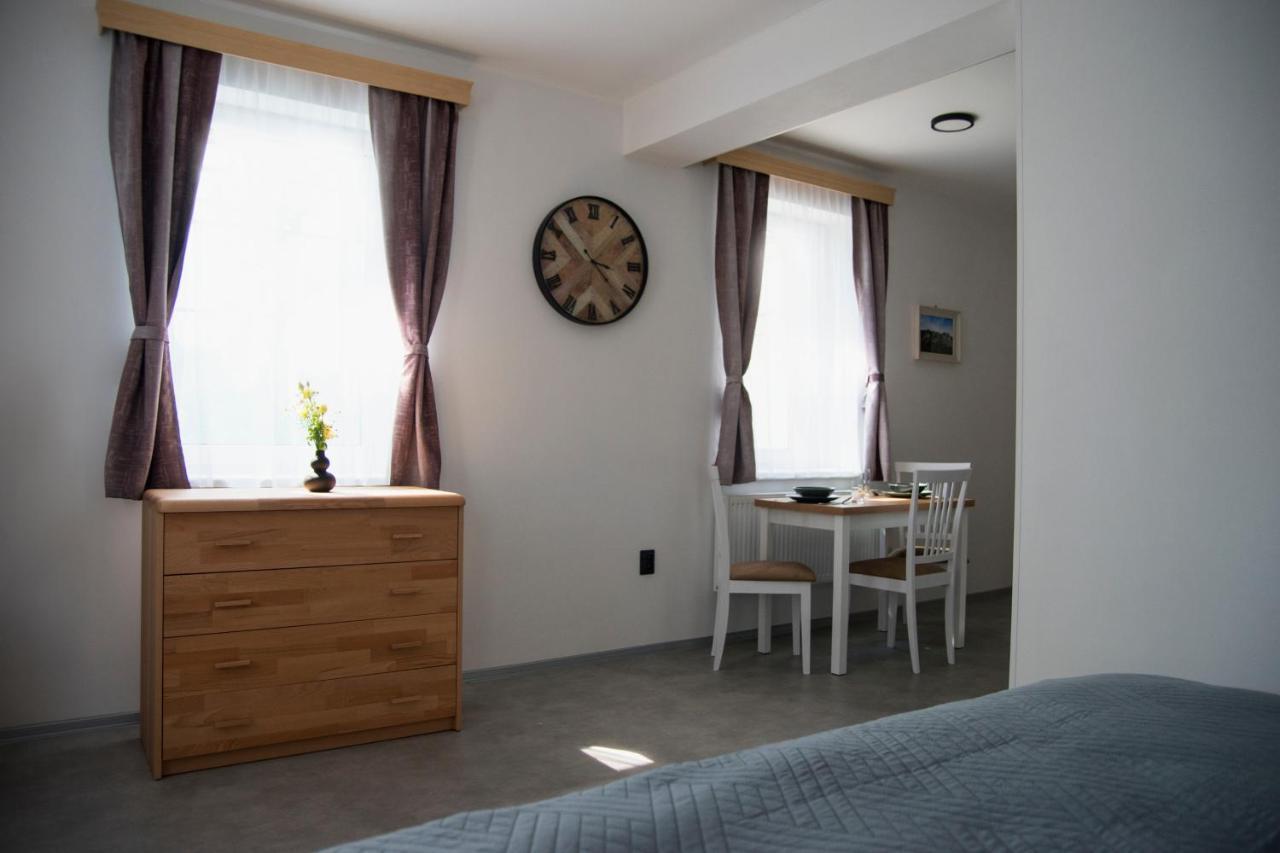 Apartmany Golias Krásná Lípa Eksteriør billede